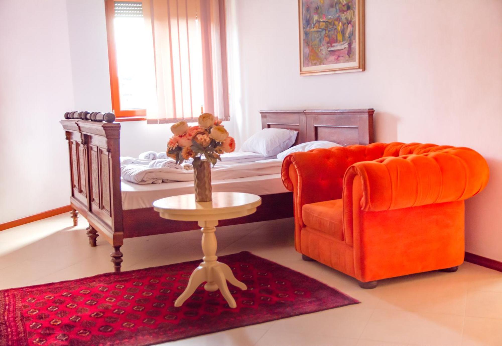 The Belgrade Hills Rooms And Suites エクステリア 写真